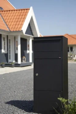 Allux 800 Pakketbrievenbus Zwart Gegalvaniseerd Staal-Brico Online