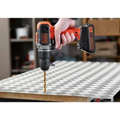 Brico Black + Decker Schroef,-Klopboormachine 18V ( 2 Accu'S) Sale