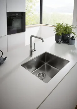 Brico Grohe Keukenmengkraan Essence Hard Graphite Zwart Geborsteld Outlet