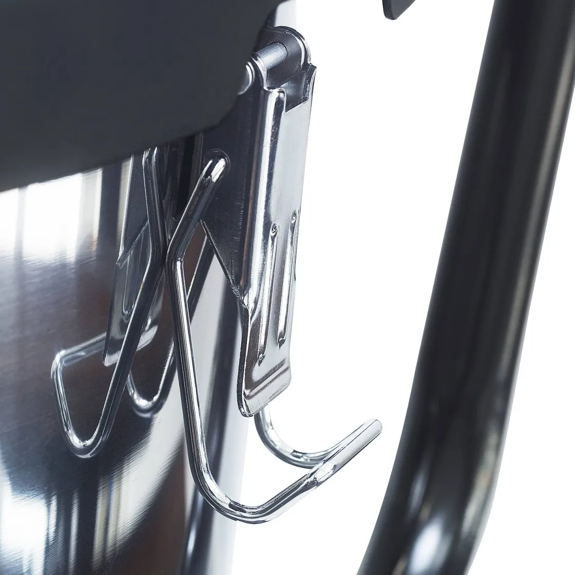 Brico Hyundai Nat/Droogzuiger 2000W Met Stopcontact 100L Best