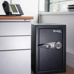 Master Lock - Grote Kluis Met Hoge Veiligheid En Digitale Combinatie - Formaat L-Brico New