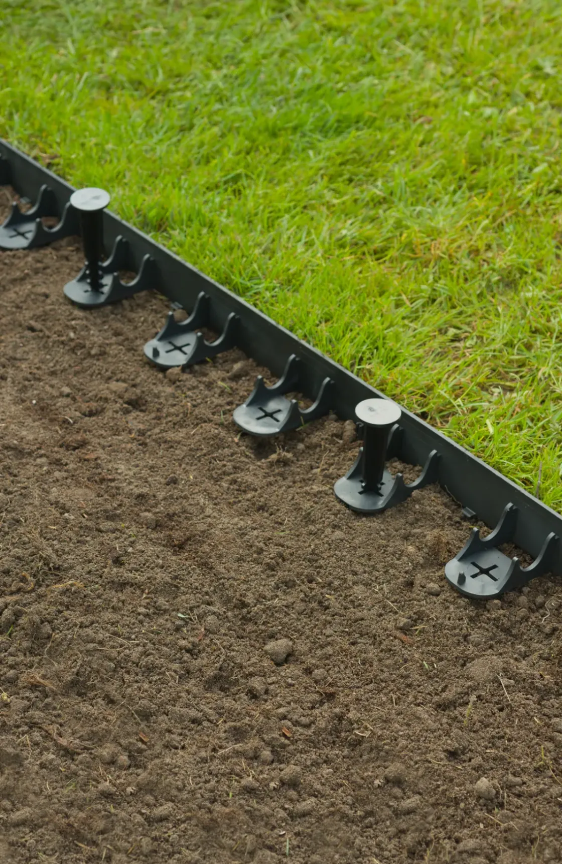 Nature Grasranden Pp/Pe Zwart 100X4,5Cm 4 Stuks-Brico Discount