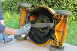 Brico Rubson Coatingspray Aquablock Zwart 300Ml Best