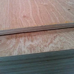 Brico Sencys Vochtwerend Multiplex-Paneel 'Topplex' 250X122X1,8Cm